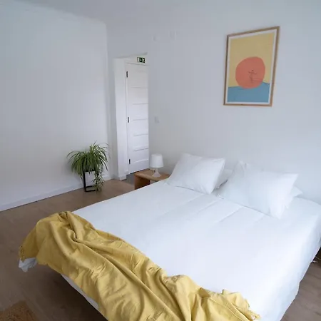לינה וארוחת בוקר Matias Beach House פראייה דה לורינייה